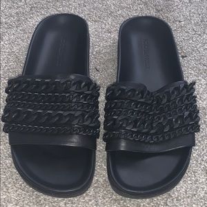 Black chain KENDALL + KYLIE sandals